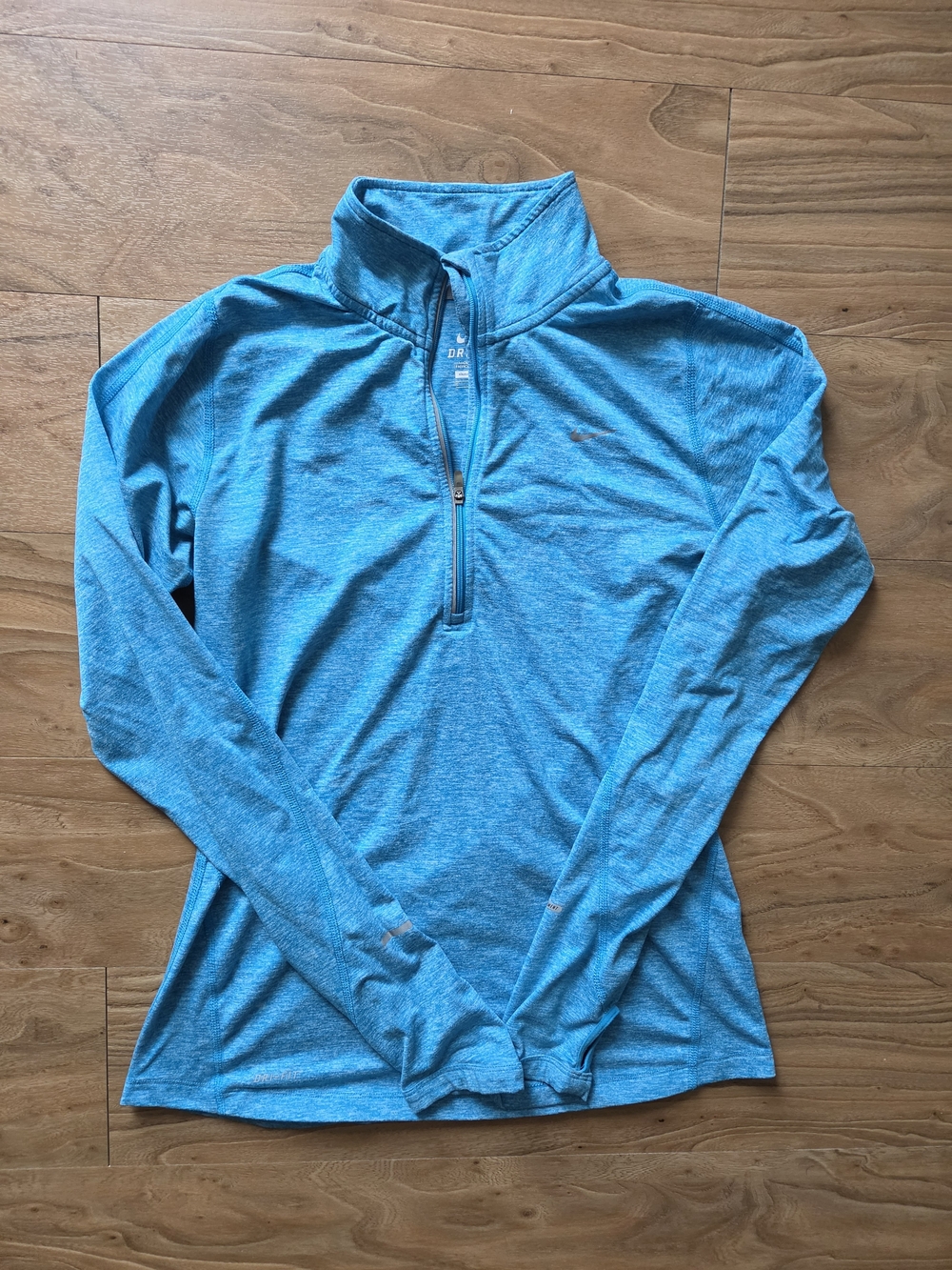 Women's Small Nike Dri Fit Aqua Blue Long Sleeve Quarter Zip Top